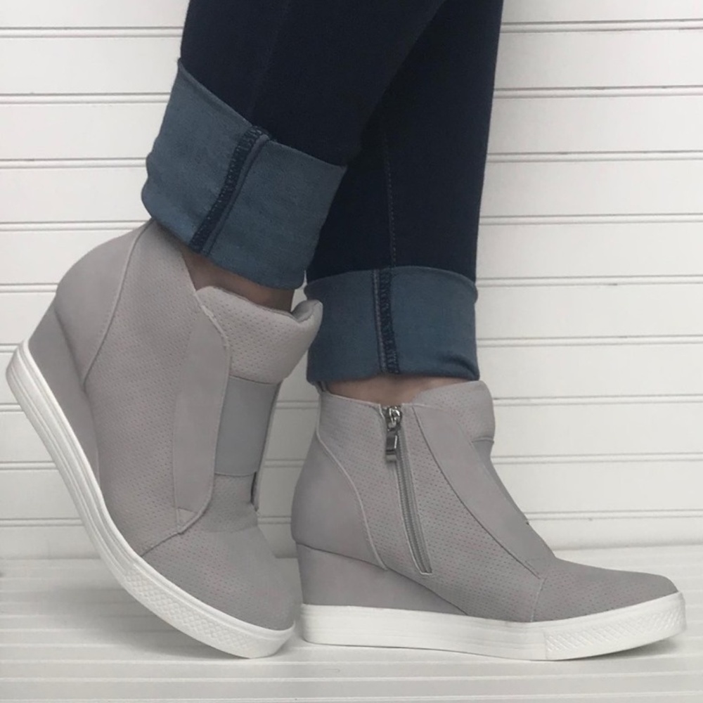 Cocci Wedge Sneaker!